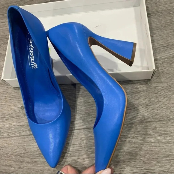 L'INTERVALLE Shoes - L’intervalle Amanda Blue Leather  Blue / 40 heels pump pyramid heel
